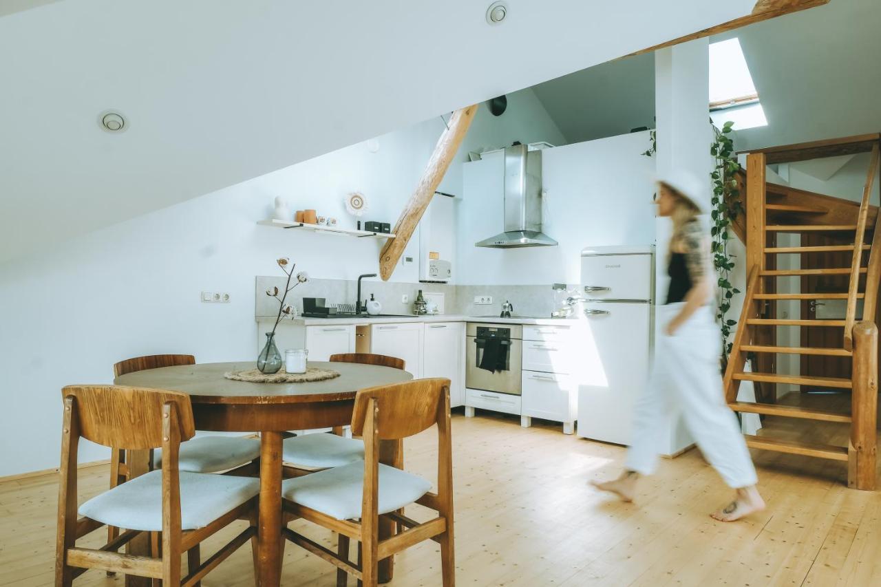White Loft In The Riga City Center Esterno foto